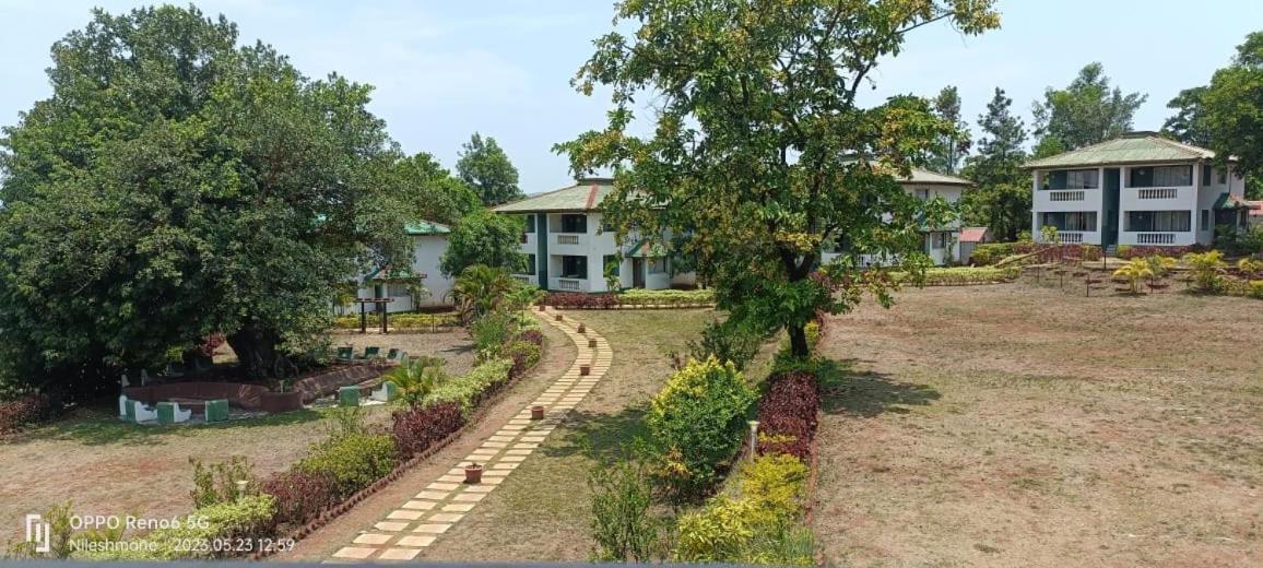 Presidency Highland Resort Koynanagar Экстерьер фото